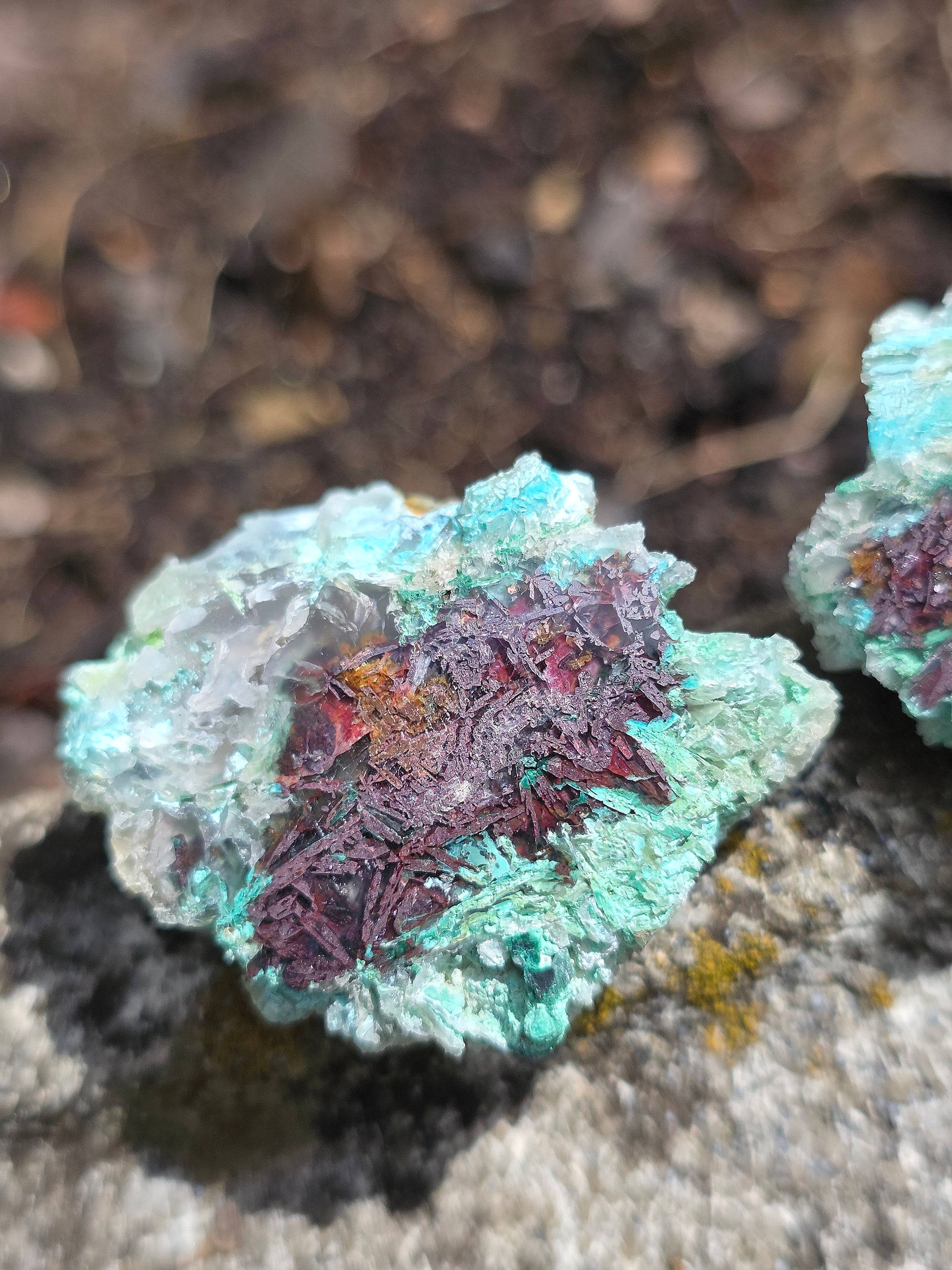 paire de Calcédoine, Chrysocolle et Cuprite d'Indonésie