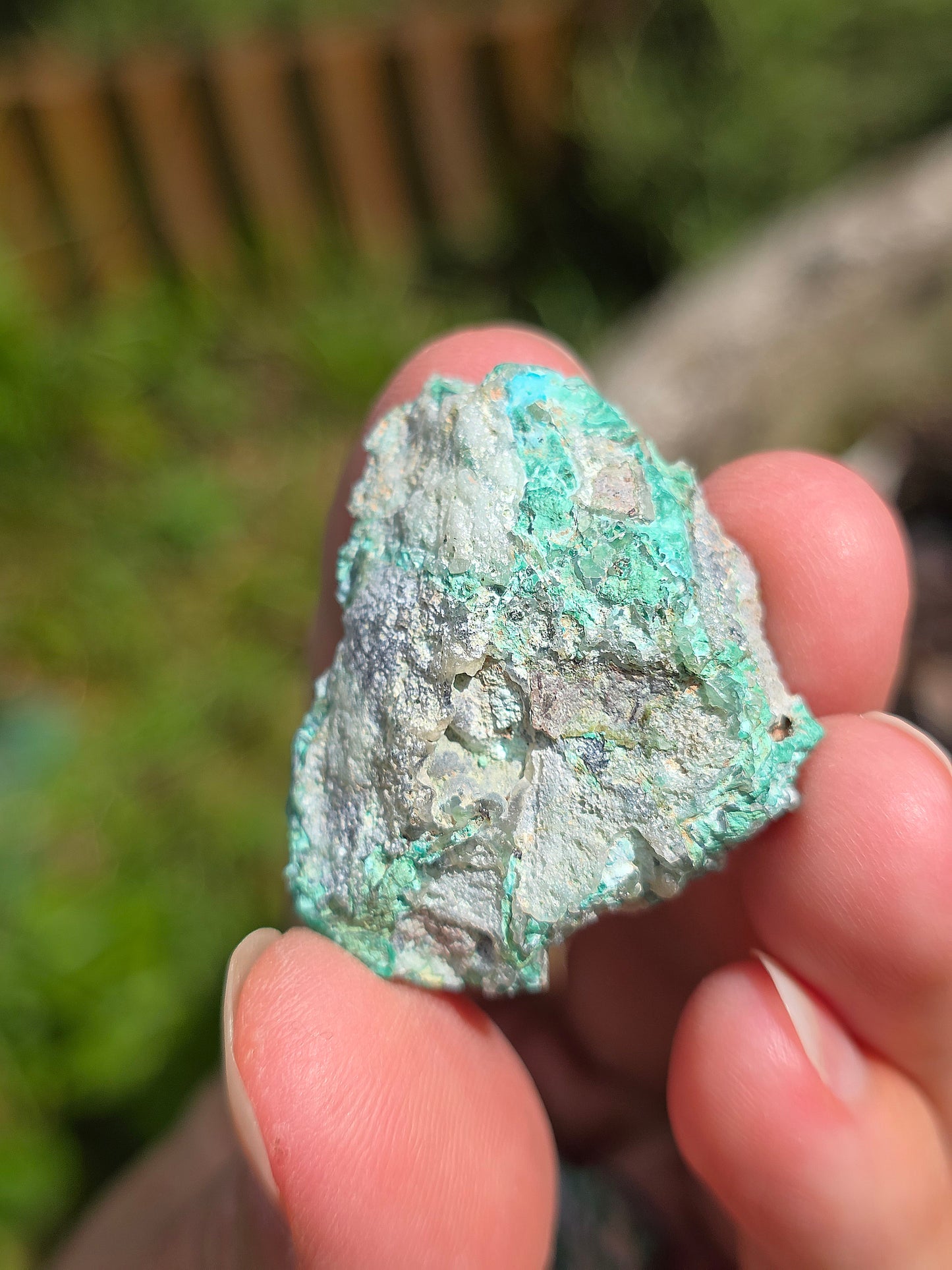 Calcédoine, Chrysocolle et Cuprite d'Indonésie