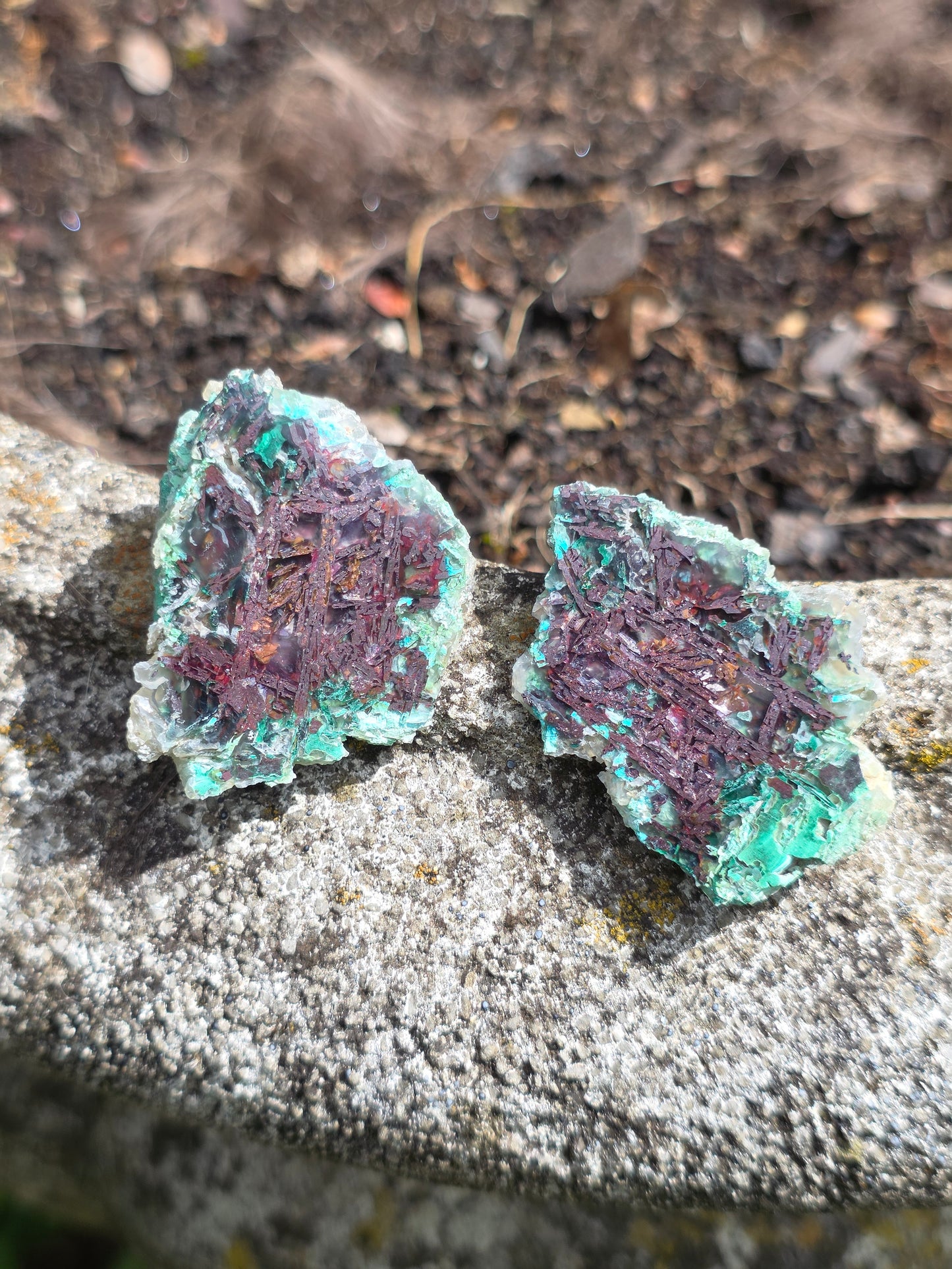 Calcédoine, Chrysocolle et Cuprite d'Indonésie