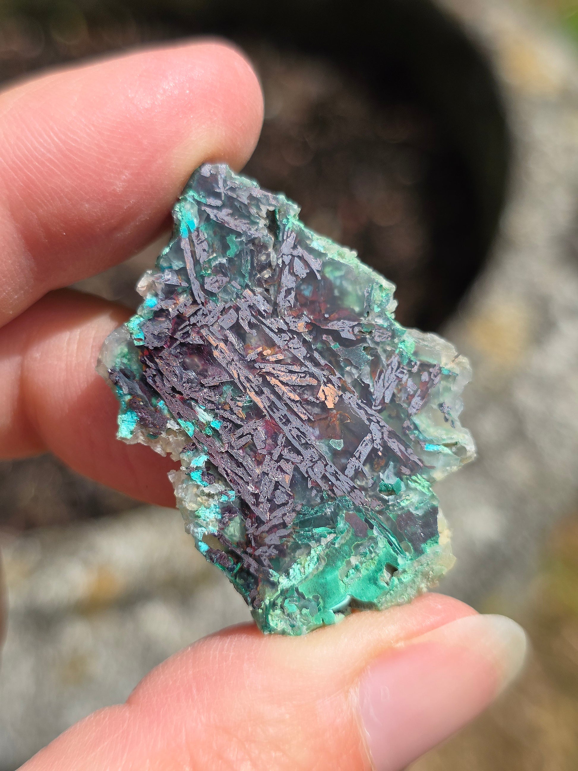 Calcédoine, Chrysocolle et Cuprite d'Indonésie