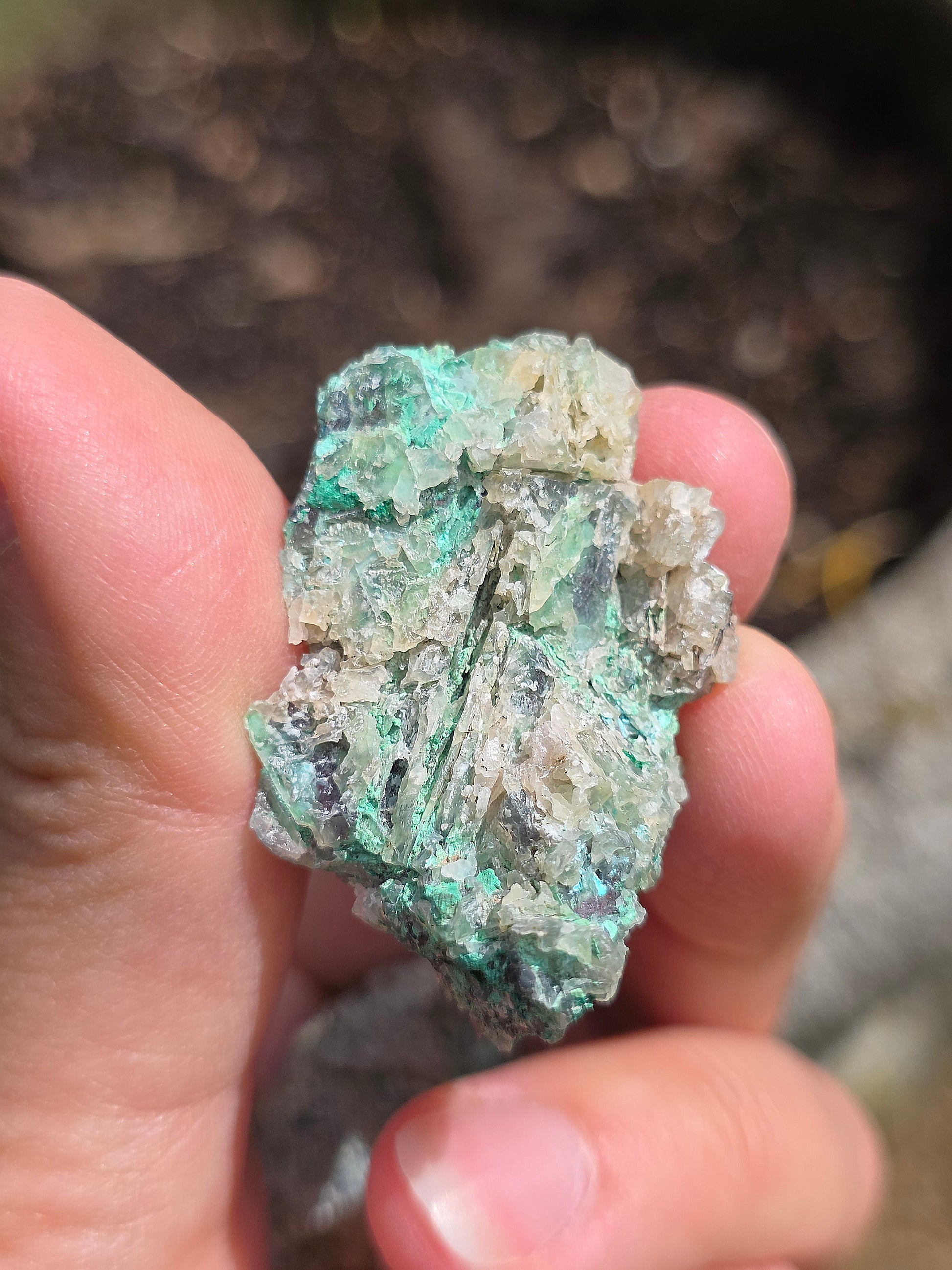 Calcédoine, Chrysocolle et Cuprite d'Indonésie