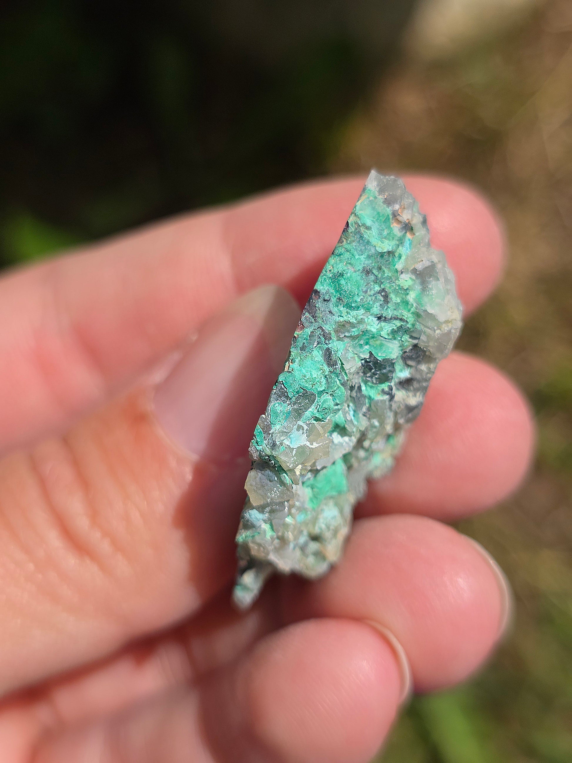 Calcédoine, Chrysocolle et Cuprite d'Indonésie