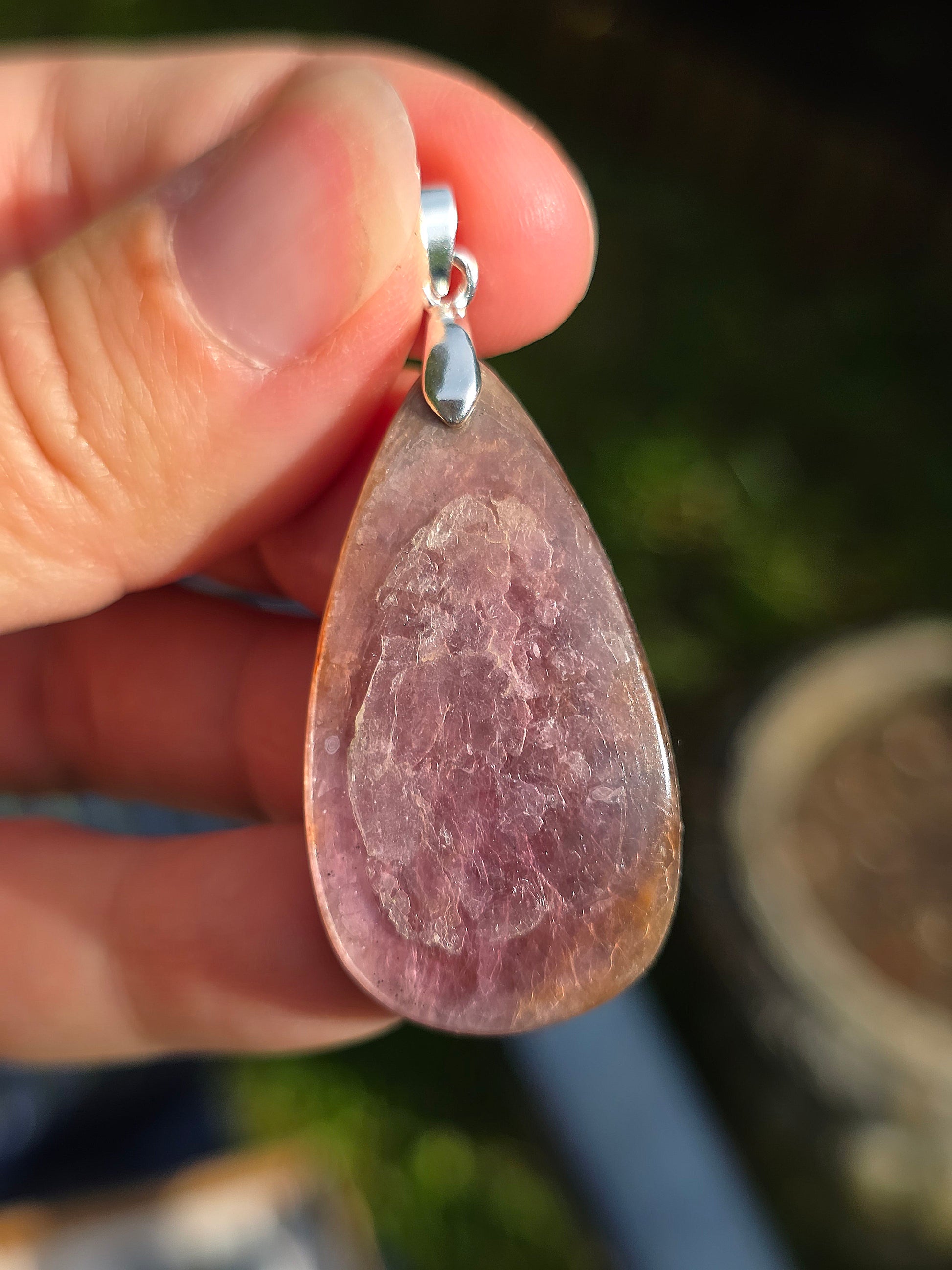 pendentif en Lépidolite gemme du Brésil