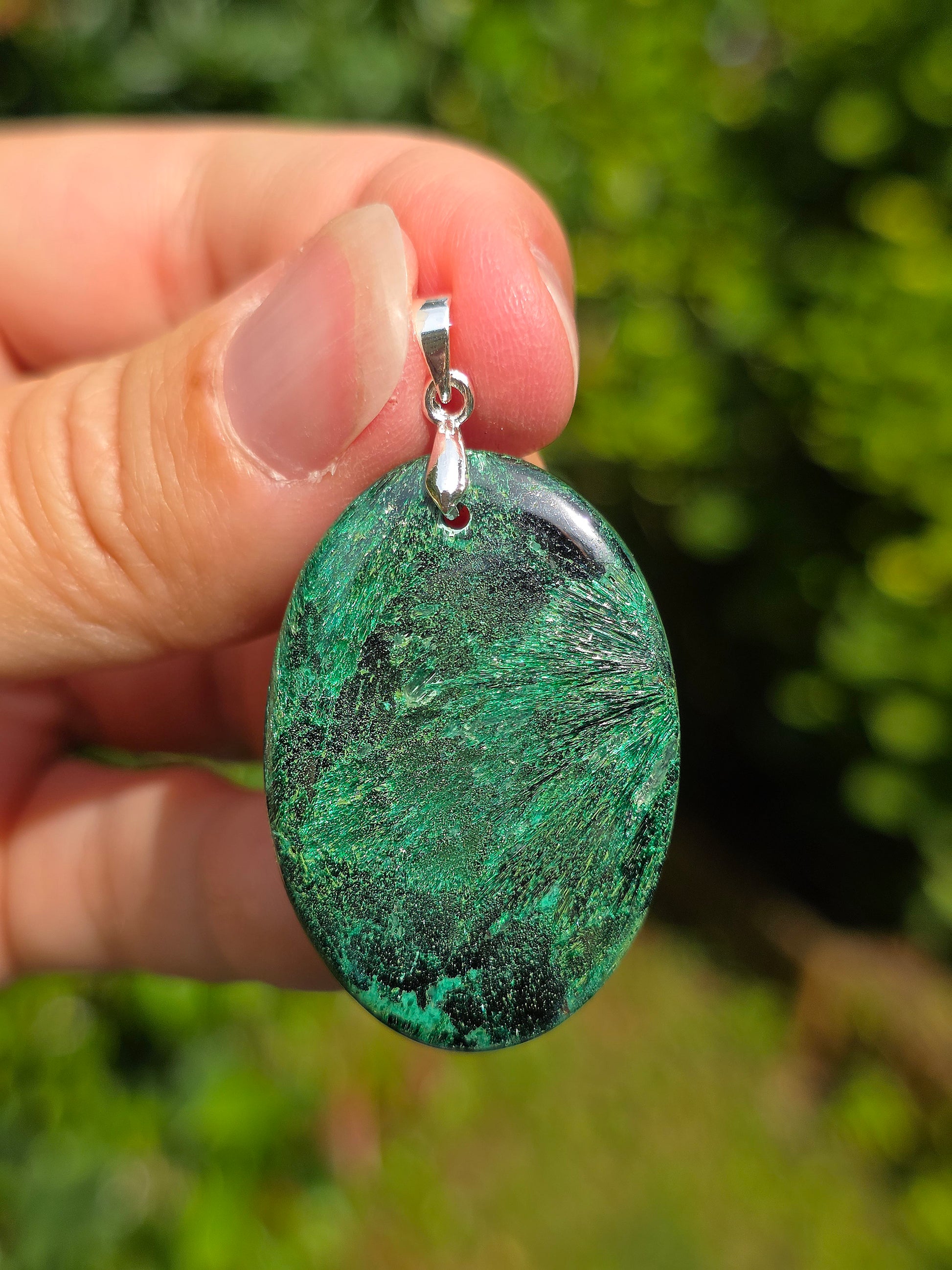 pendentif en Malachite fibreuse du Congo