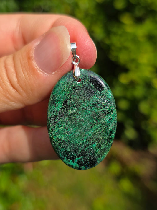 pendentif en Malachite fibreuse du Congo