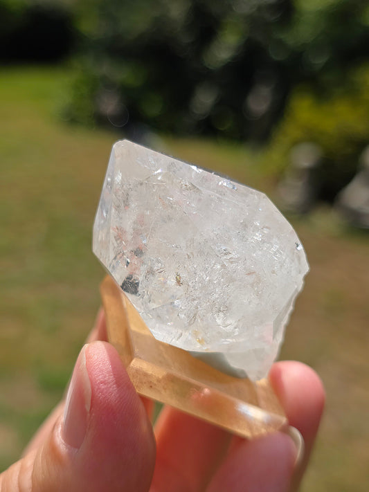 Quartz avec arcs-en-ciel du Maroc