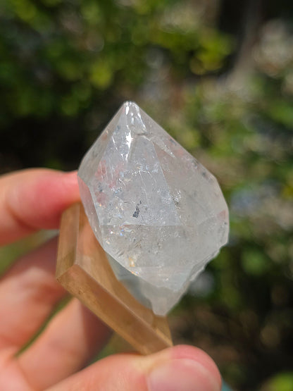 Quartz avec arcs-en-ciel du Maroc