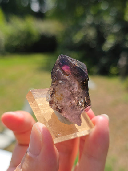Quartz Shangaan brut sur socle