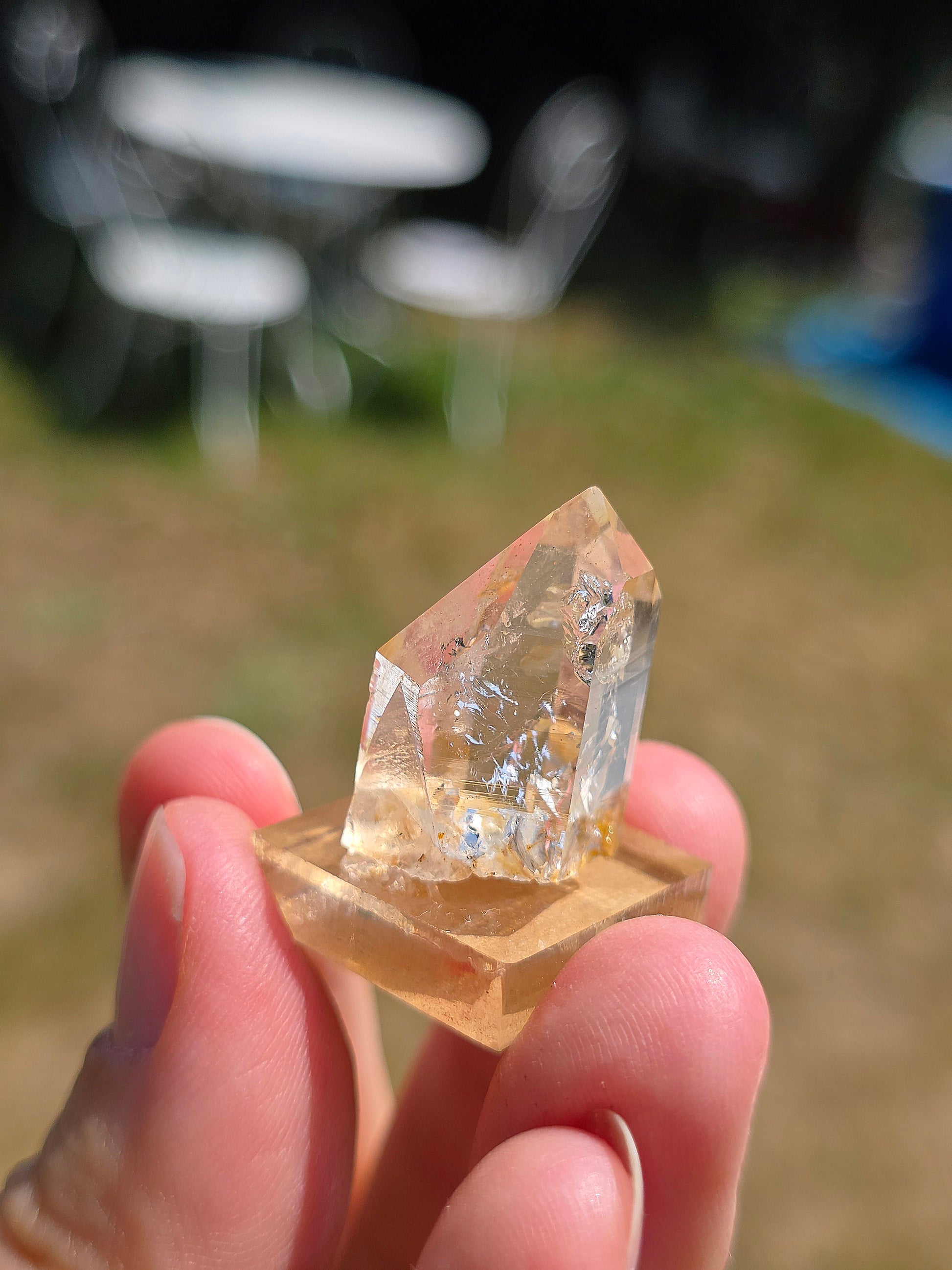Quartz Goboboseb brut sur socle