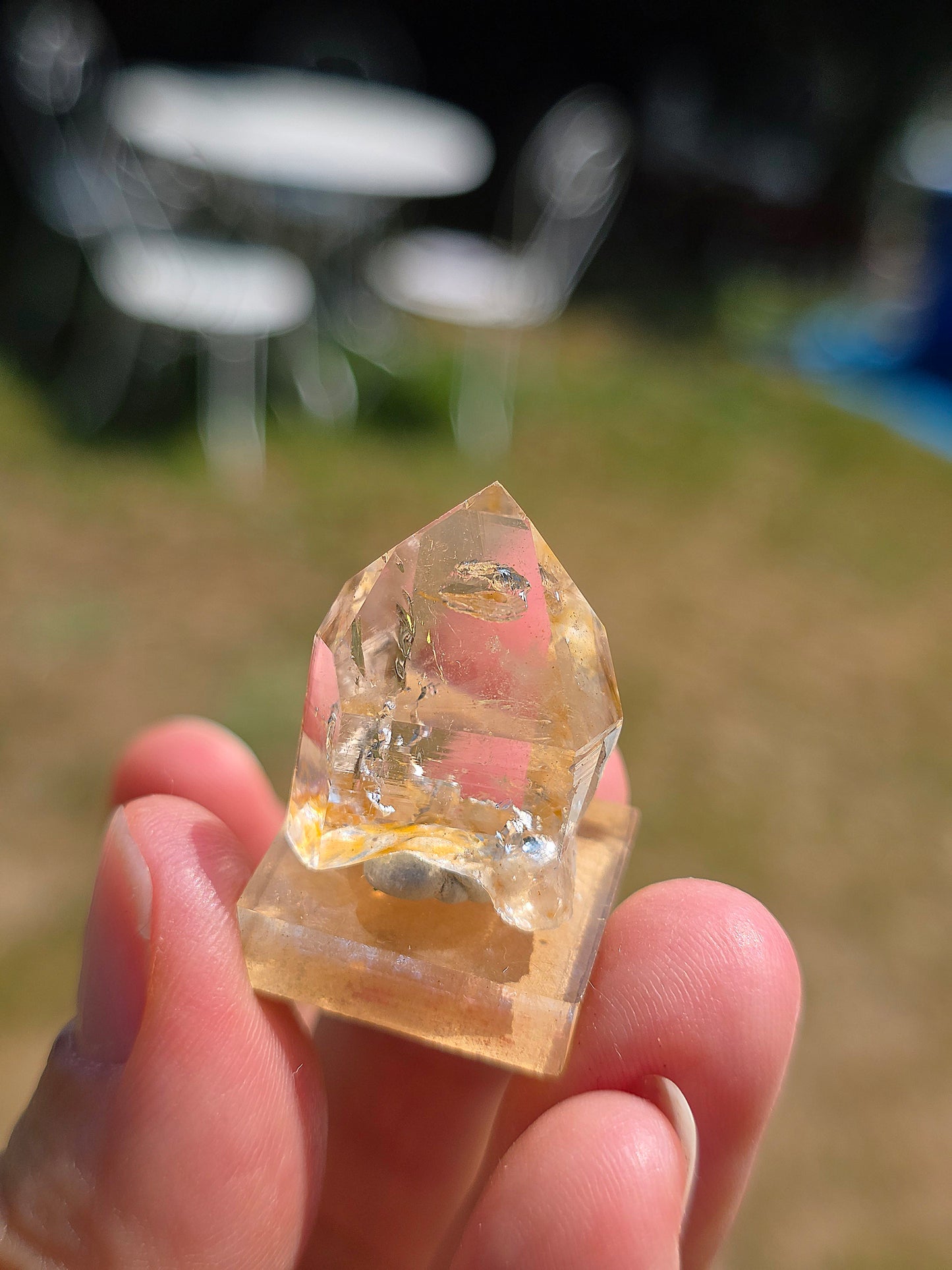 Quartz Goboboseb brut sur socle