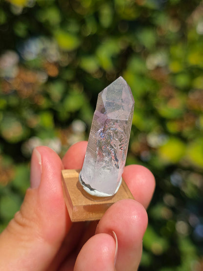 Quartz Goboboseb brut avec fantôme d'Améthyste 