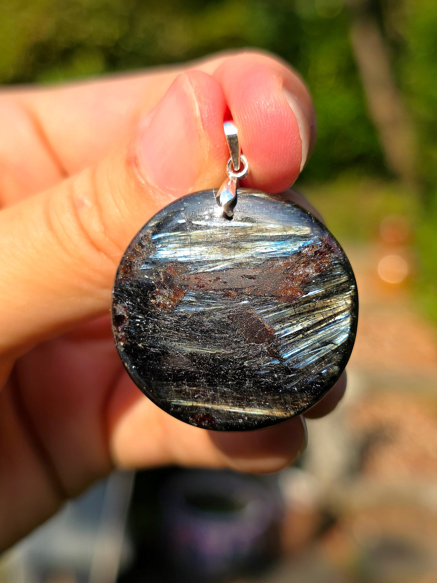 Superbe pendentif en Arfvedsonite