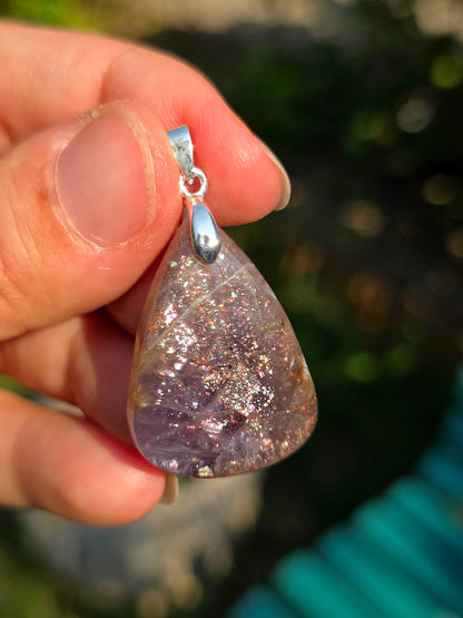 Magnifique pendentif en Iolite