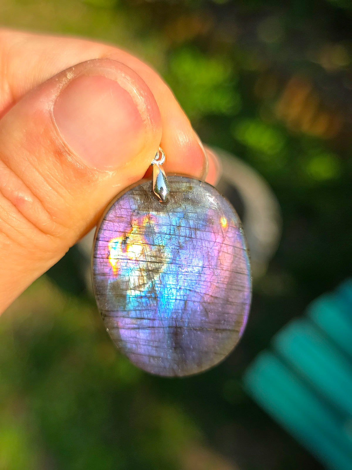 Sublime pendentif en Labradorite dite de type Spectrolite