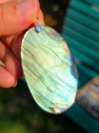 Pendentif en Labradorite verte