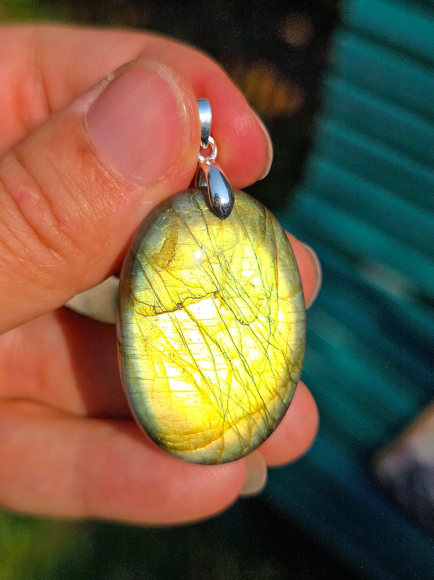 Pendentif en Labradorite verte et jaune