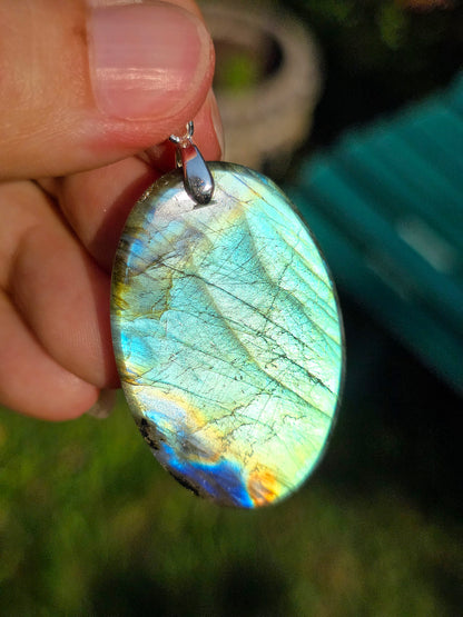 Pendentif en Labradorite verte