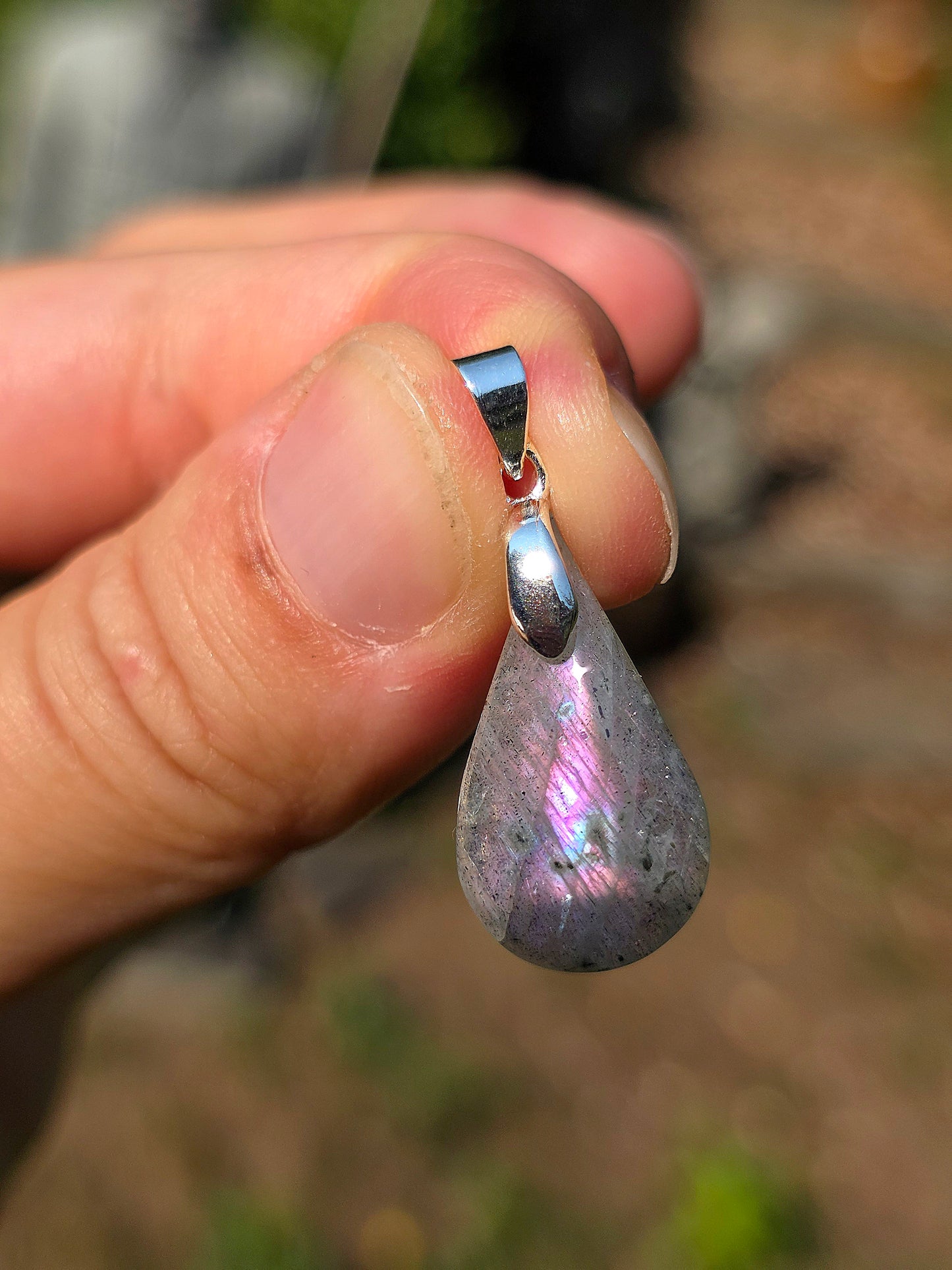 Petit pendentif Labradorite violette