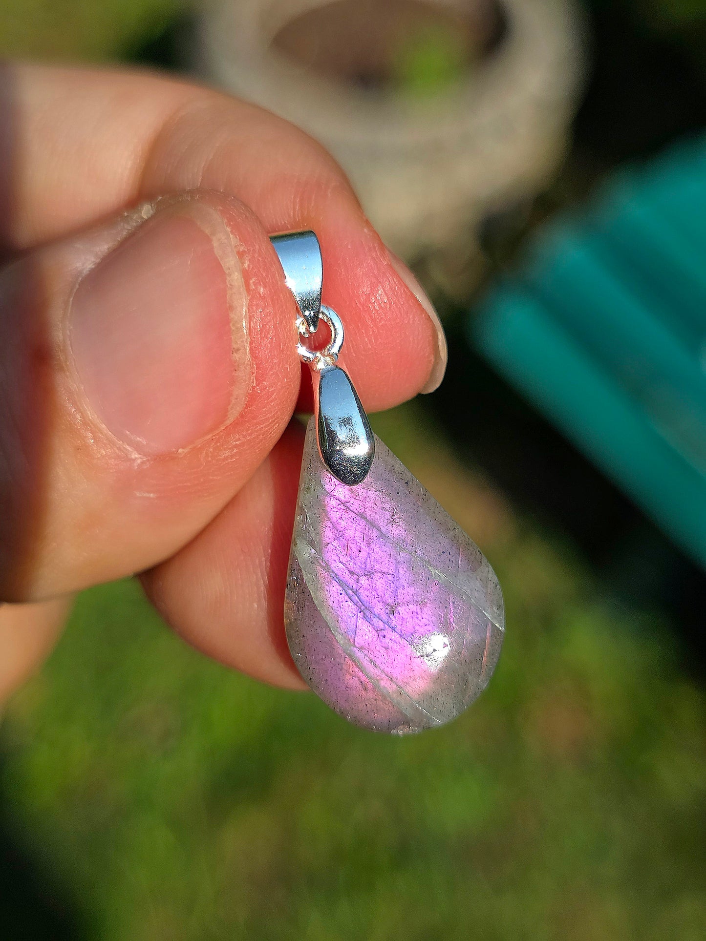 Petit pendentif Labradorite violette