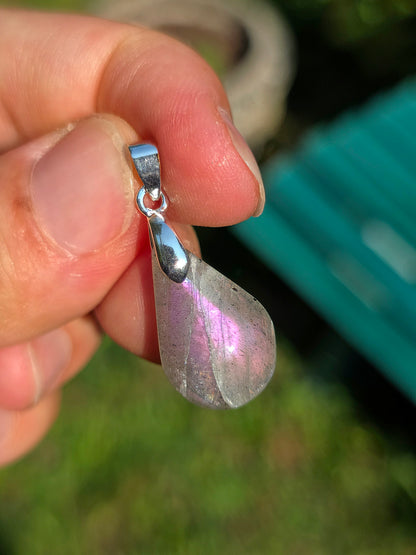 Petit pendentif Labradorite violette