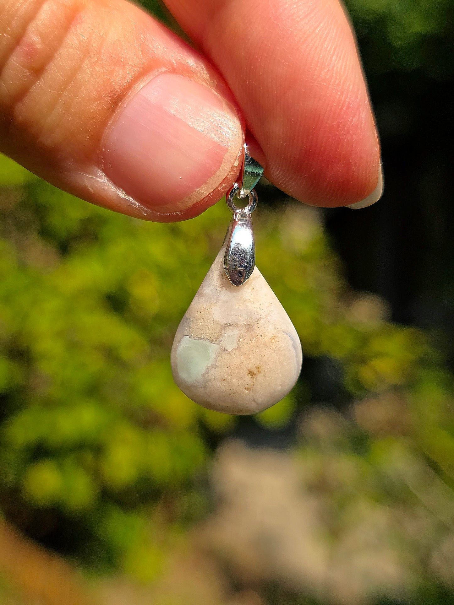 Pendentif en Agate fleurs de cerisier