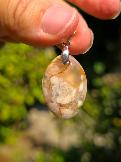 Pendentif en Agate fleurs de cerisier et cornaline