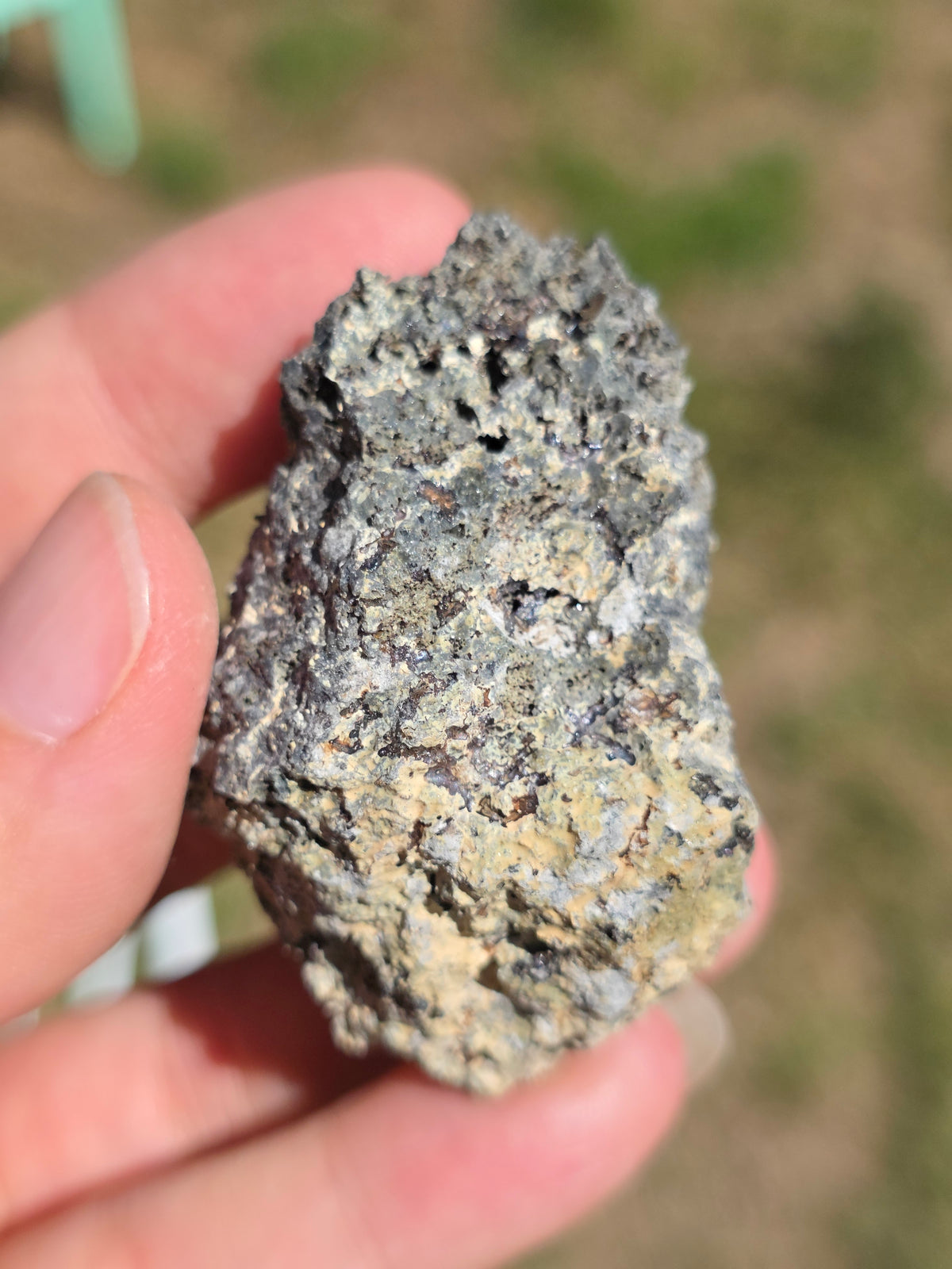 Opale Hyalite brute sur gangue