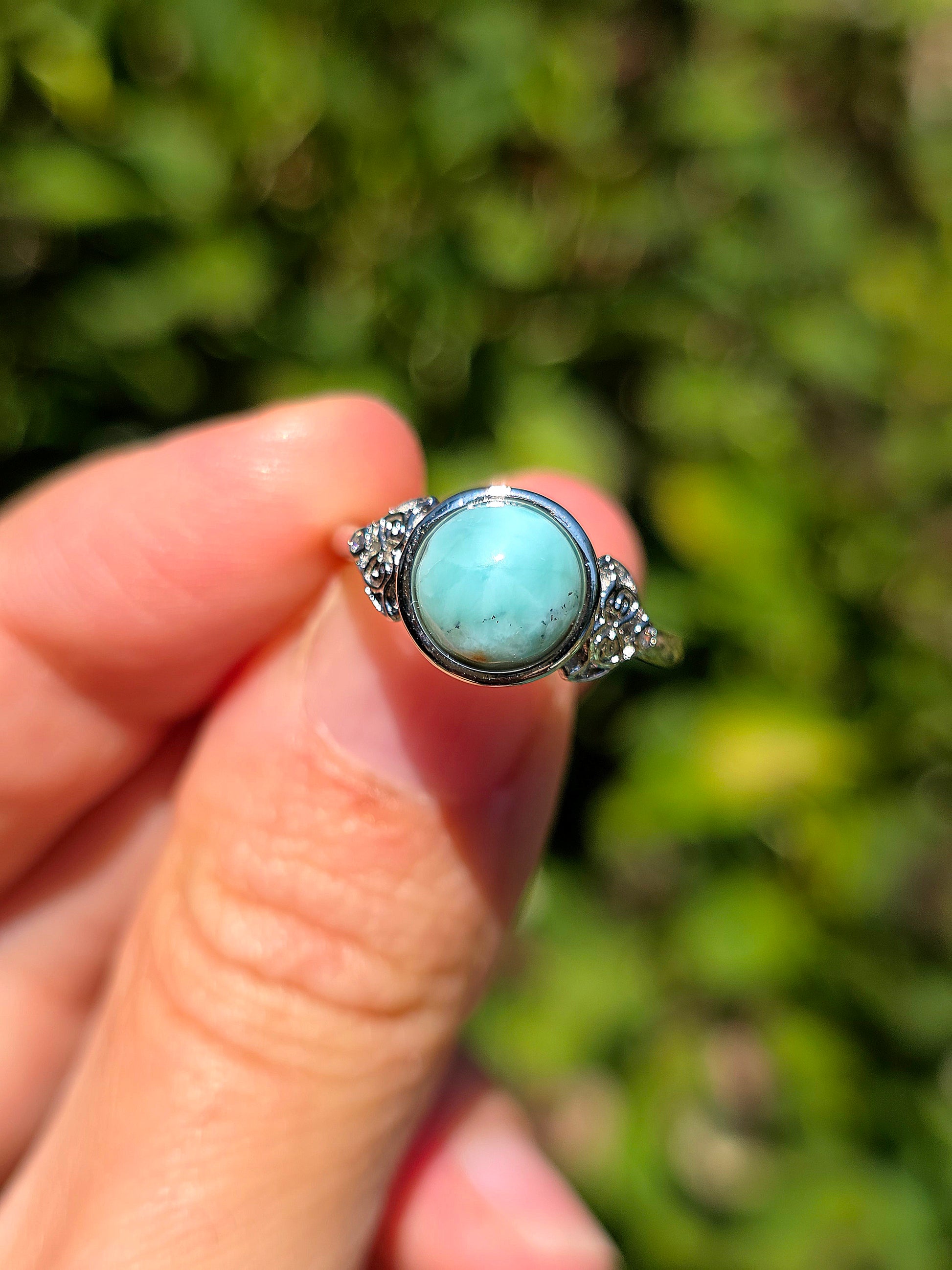 Jolie bague en Larimar naturel