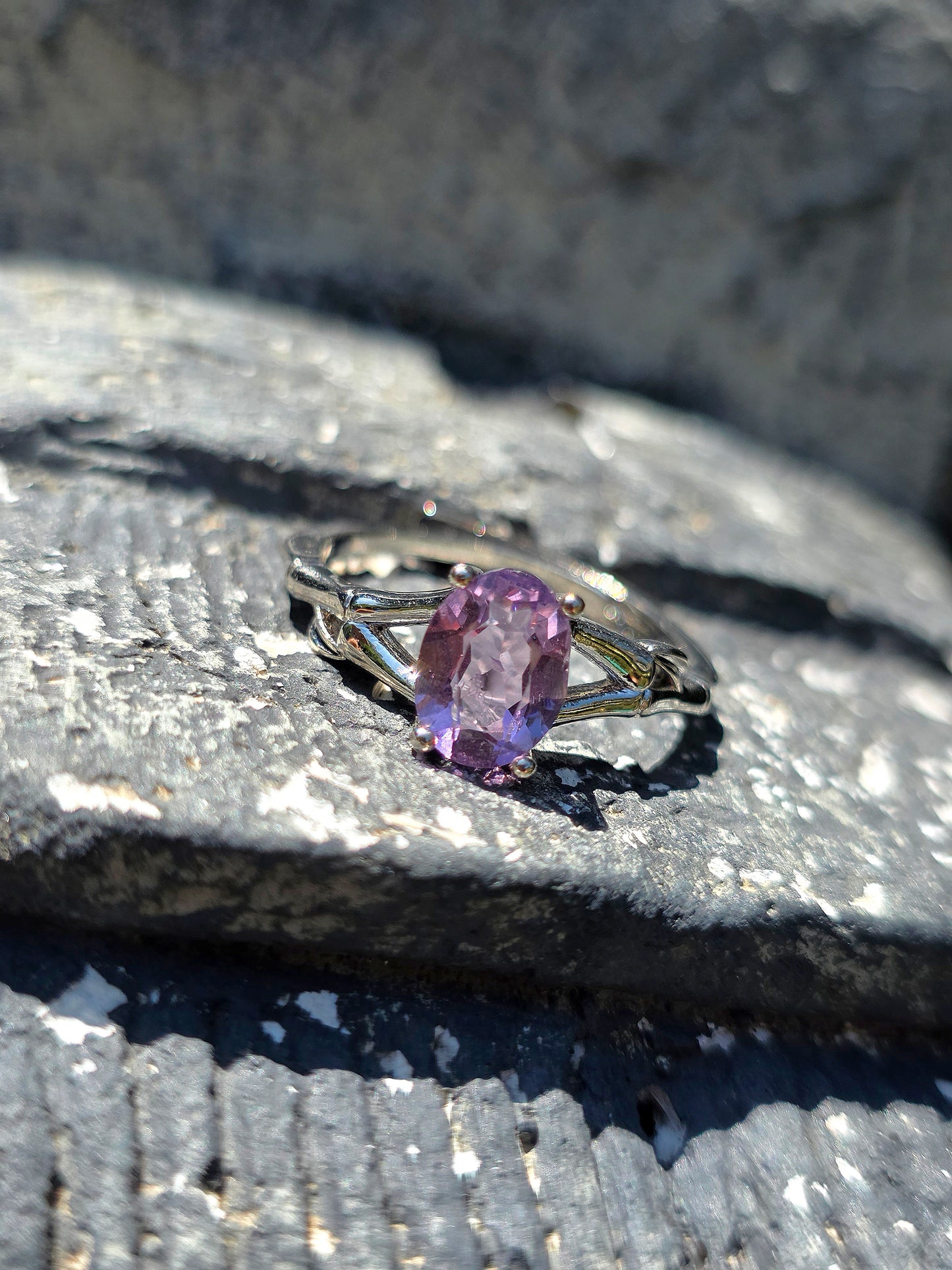 Jolie bague en Améthyste du Brésil