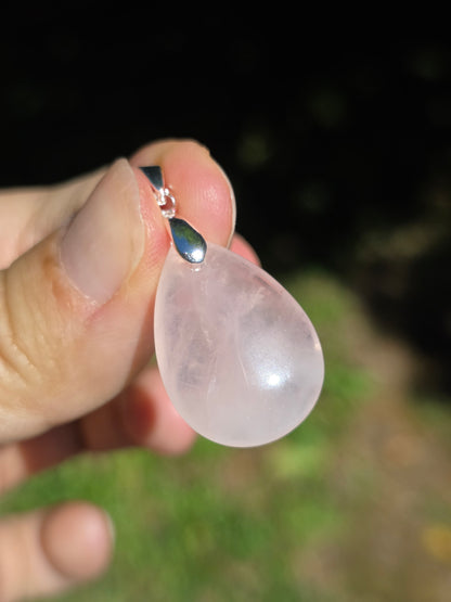 Joli pendentif en Quartz rose du Brésil