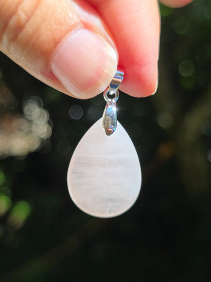 Joli pendentif en Quartz rose du Brésil