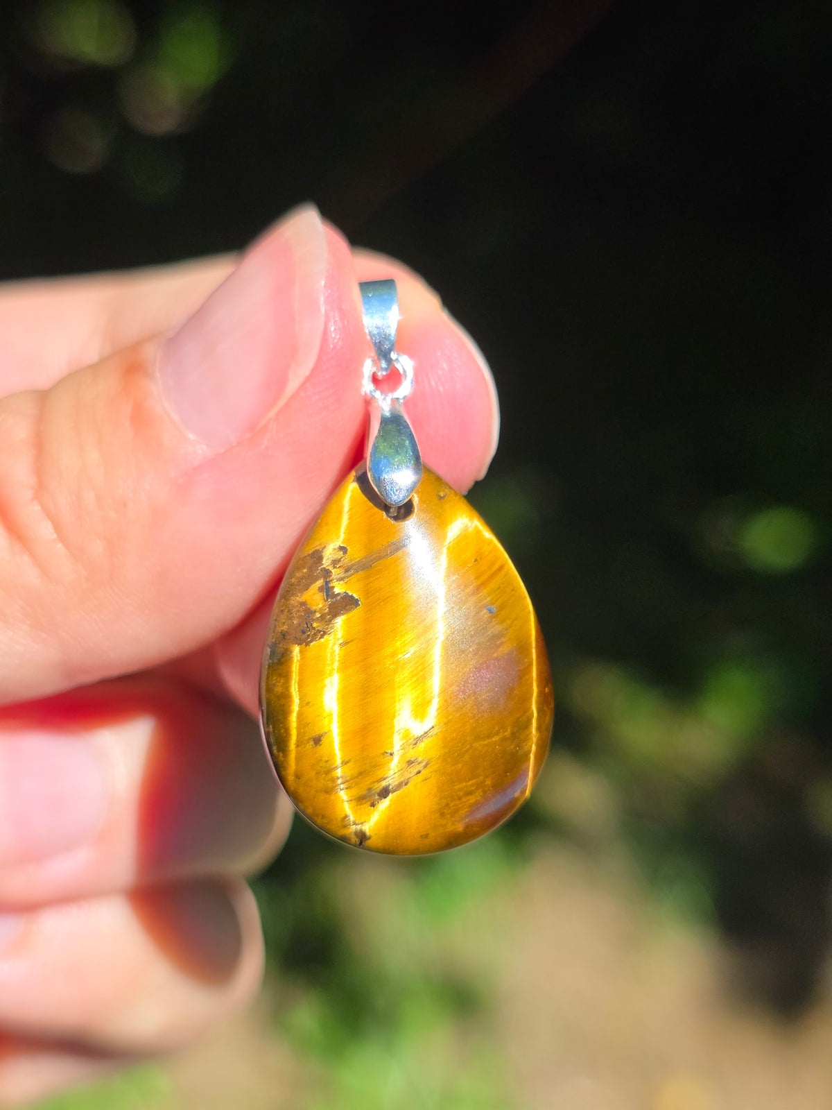 petit pendentif en Oeil de tigre