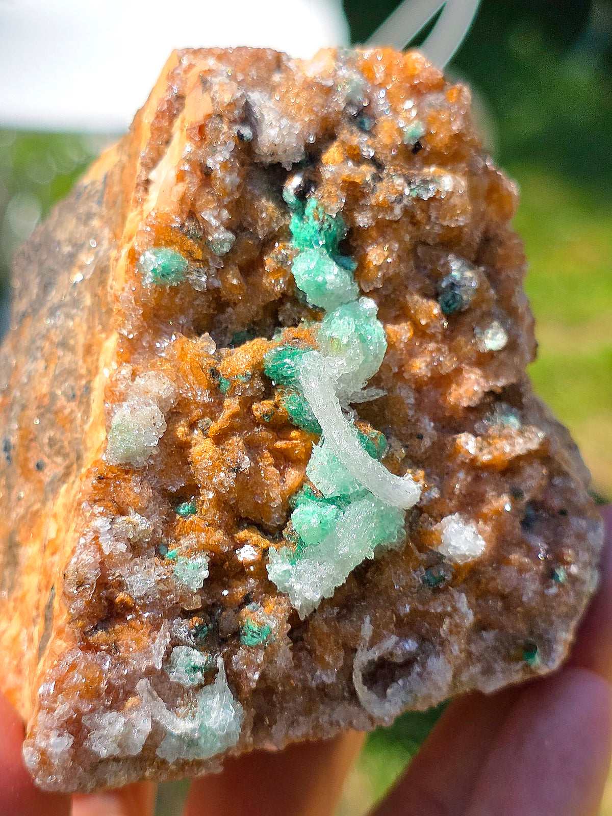 spécimen brut de Devilline, Gypse et Dolomite en provenance du Maroc