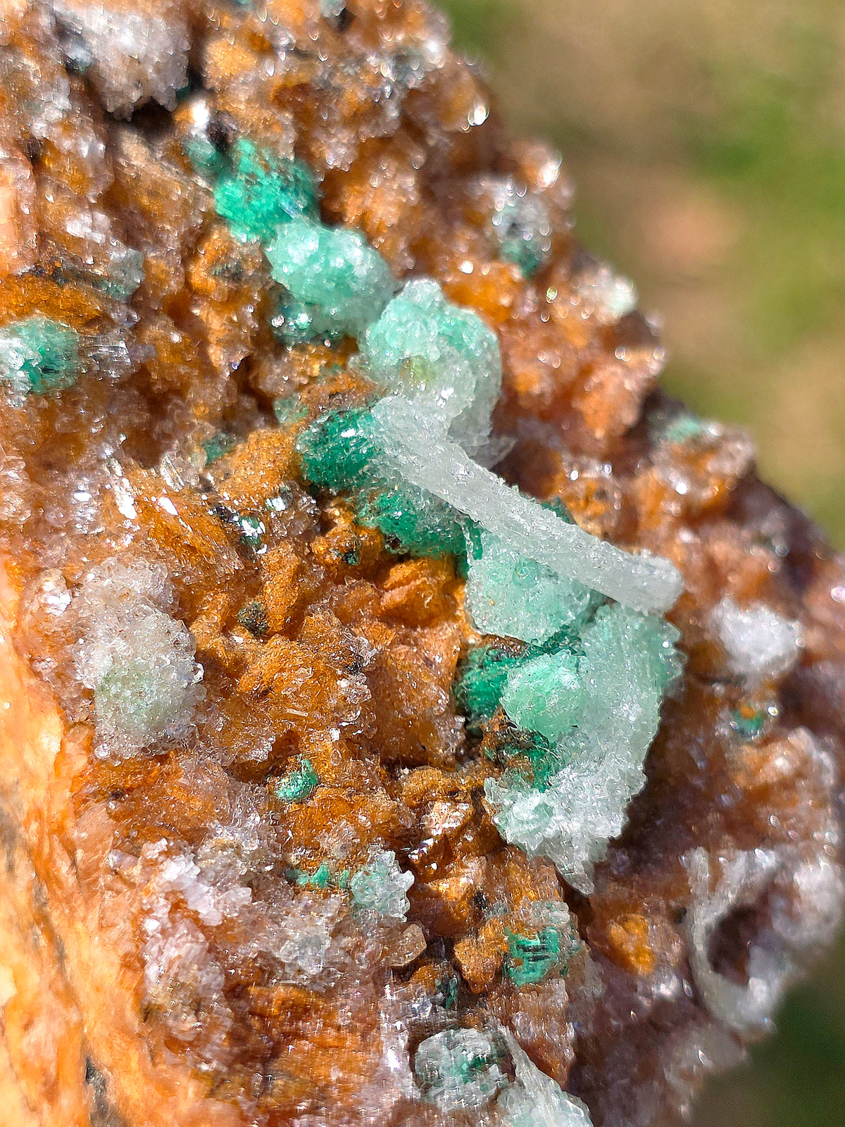 spécimen brut de Devilline, Gypse et Dolomite du Maroc