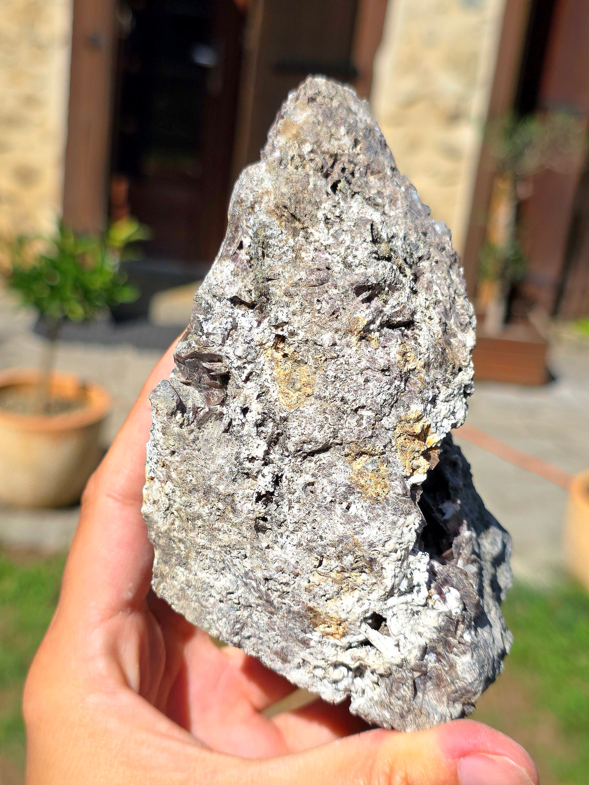 Grosse Axinite de Barèges, Pyrénées.