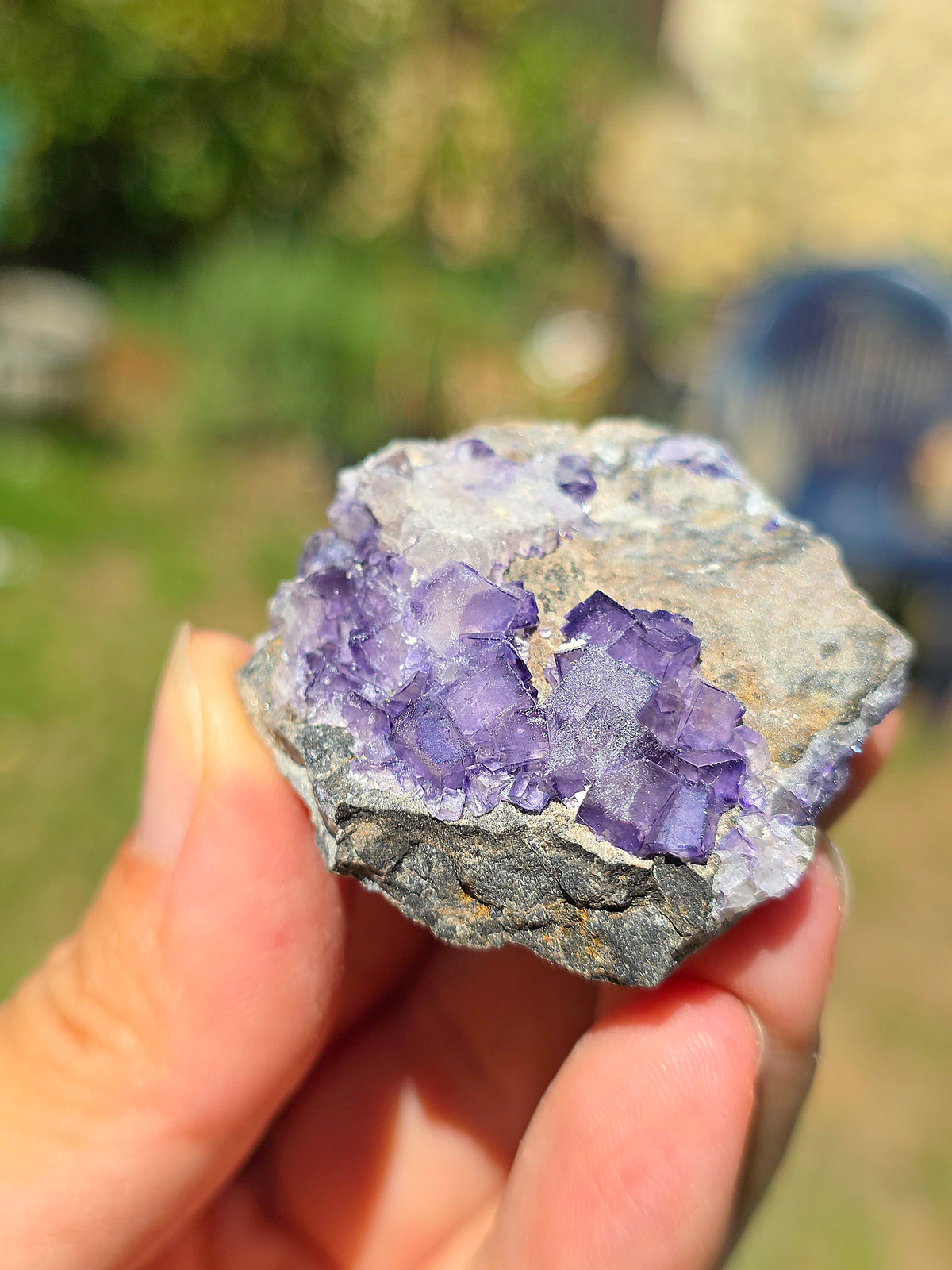  Fluorite violette brute du Béarn 