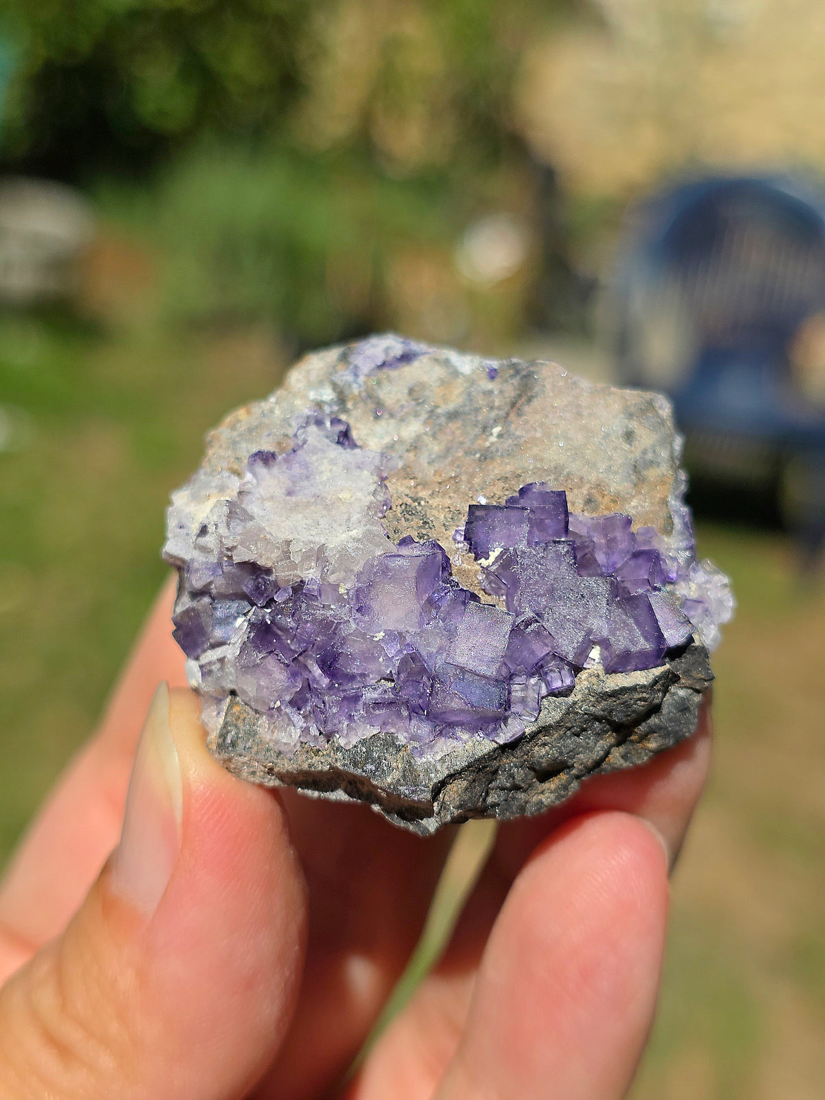  Fluorite violette brute du Béarn 