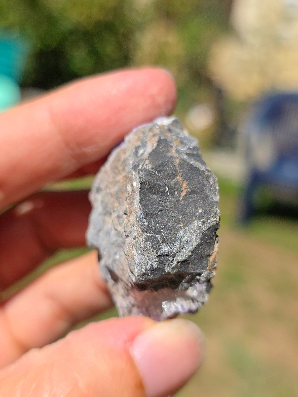  Fluorite violette brute du Béarn 
