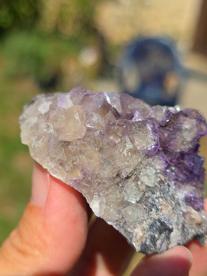 Fluorite bicolore brute française