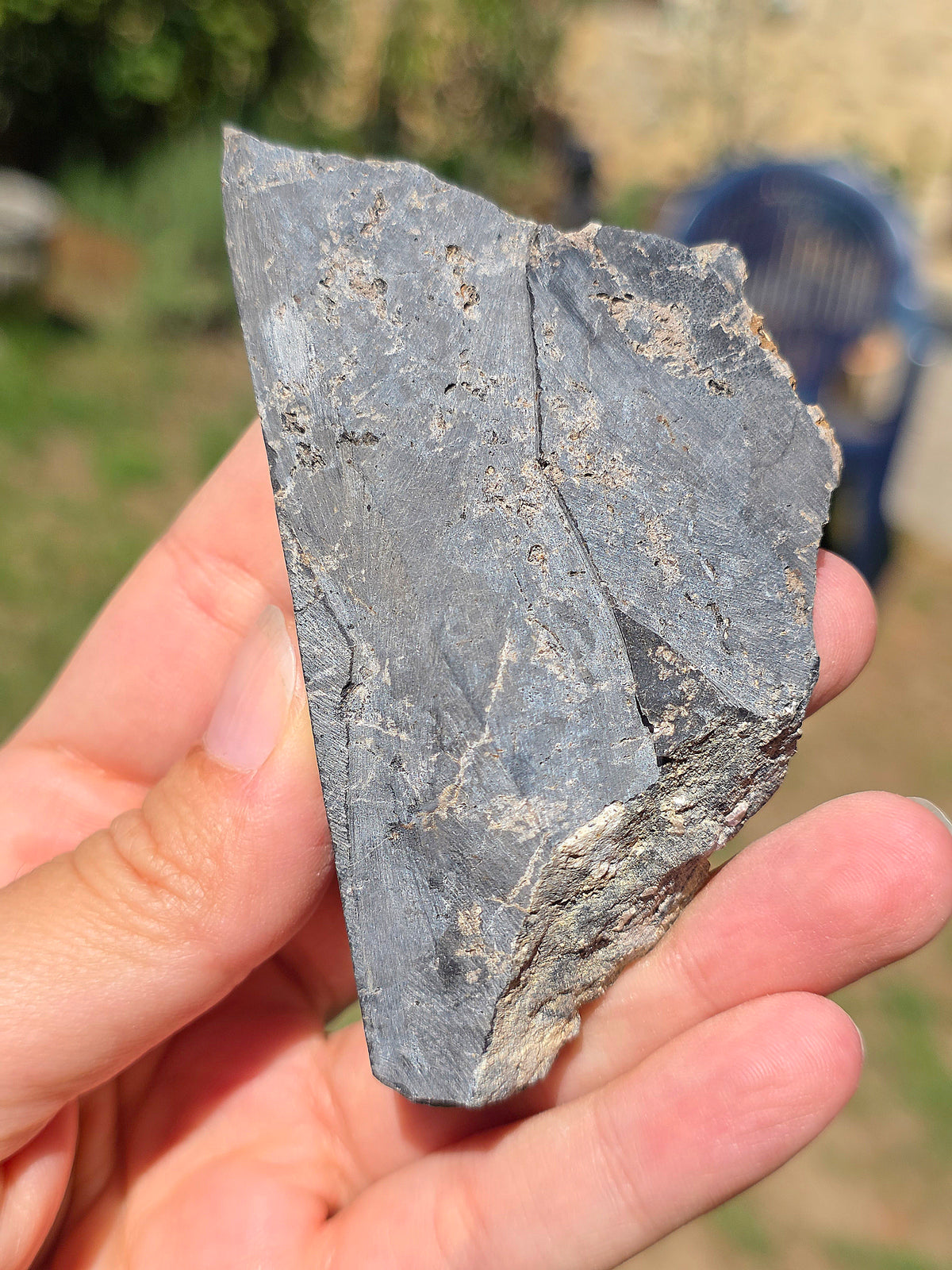 Fluorite (ou Fluorine) rose brute du Béarn