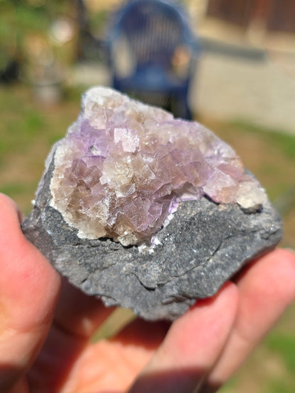 Fluorite (ou Fluorine) bicolore brute du Béarn