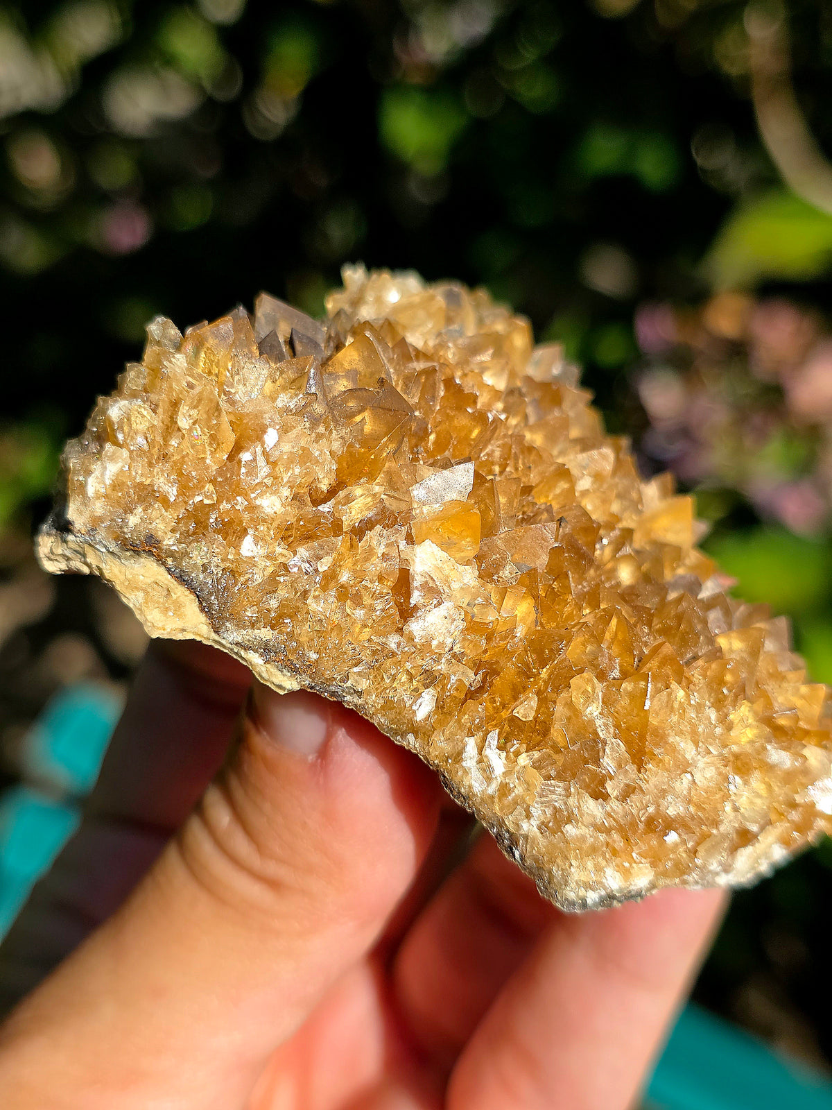 Calcite miel brute en provenance des Pyrénées