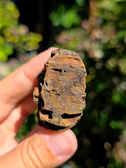 Limonite brute des Pyrénées.