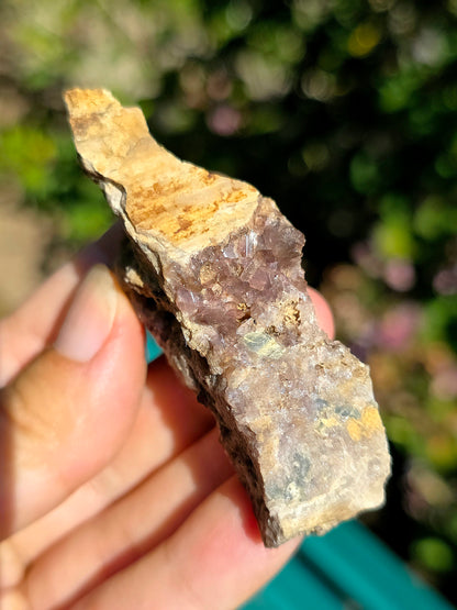 Axinite en provenance de Barèges, Pyrénées
