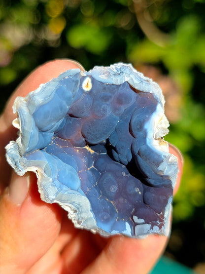 Calcédoine bleue et rouge du Poitou, France