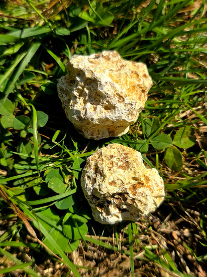 Calcédoine entière cristallisée du Poitou