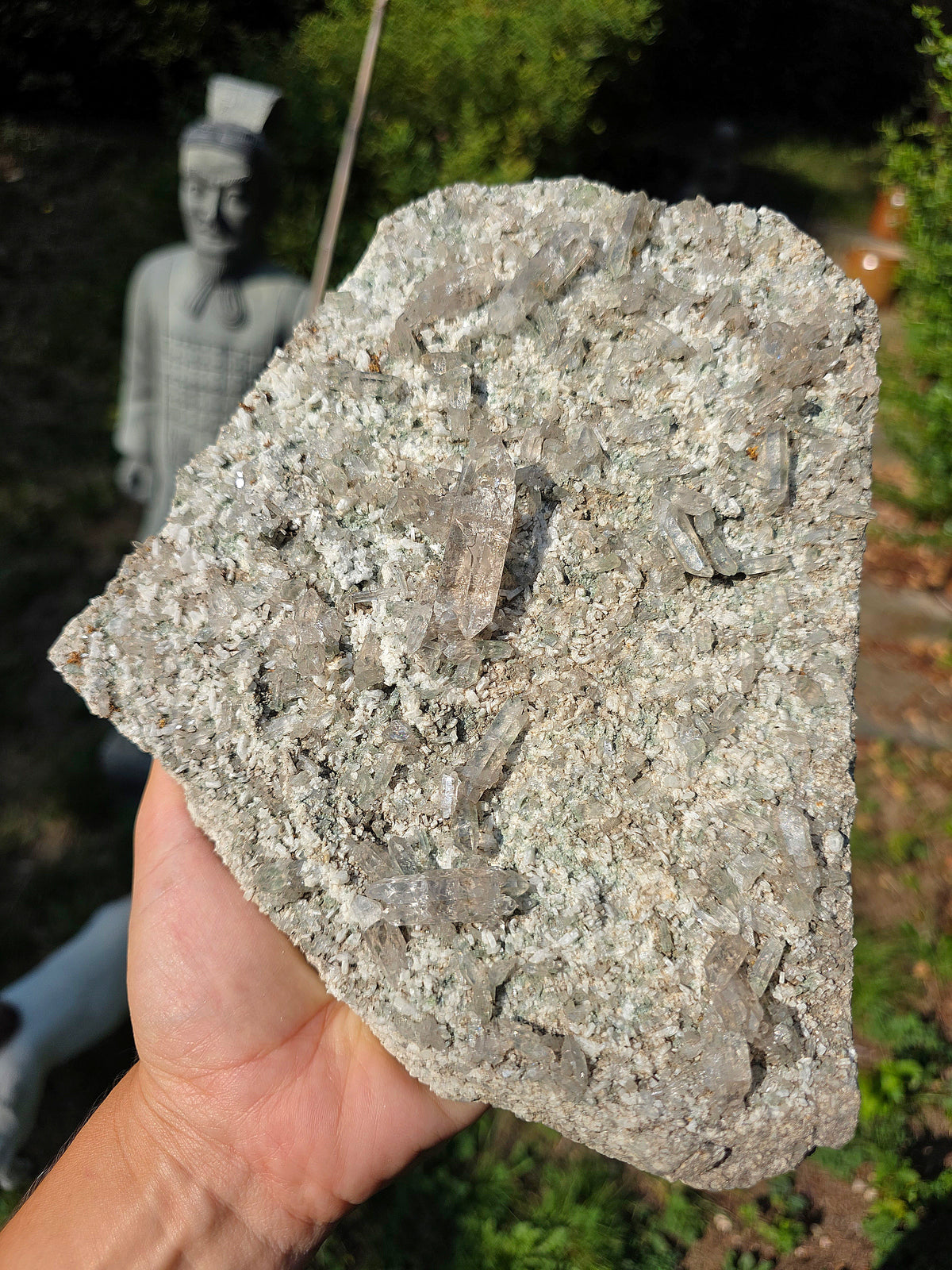 Grande plaque de Quartz et Quartz fumé d'Arrens dans les Hautes- Pyrénées.