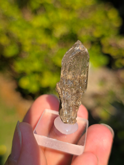 Quartz avec inclusions d'épidote des Pyrénées