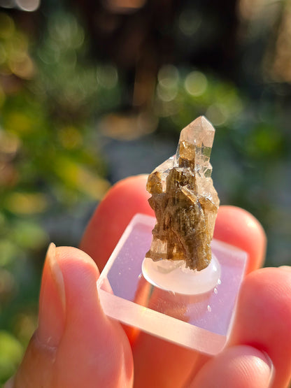 Quartz avec inclusions d'épidote des Pyrénées