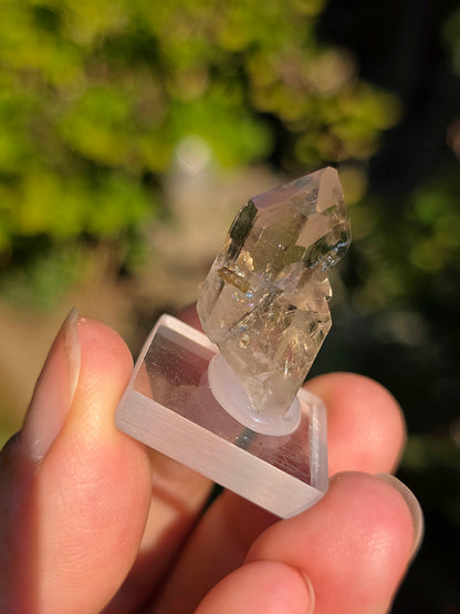 Quartz avec inclusions d'épidote des Pyrénées